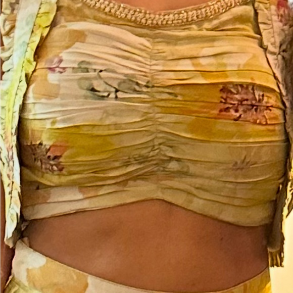 Sunflower print lenhnga with blouse and jacket - Picture 3 of 7